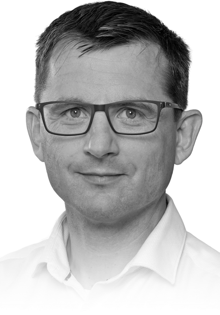 Ingo Forsthuber, Versicherungsmakler